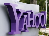 Yahoo turns on secure search for its U.S. home page